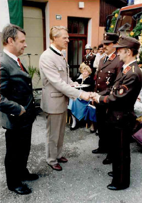 19881